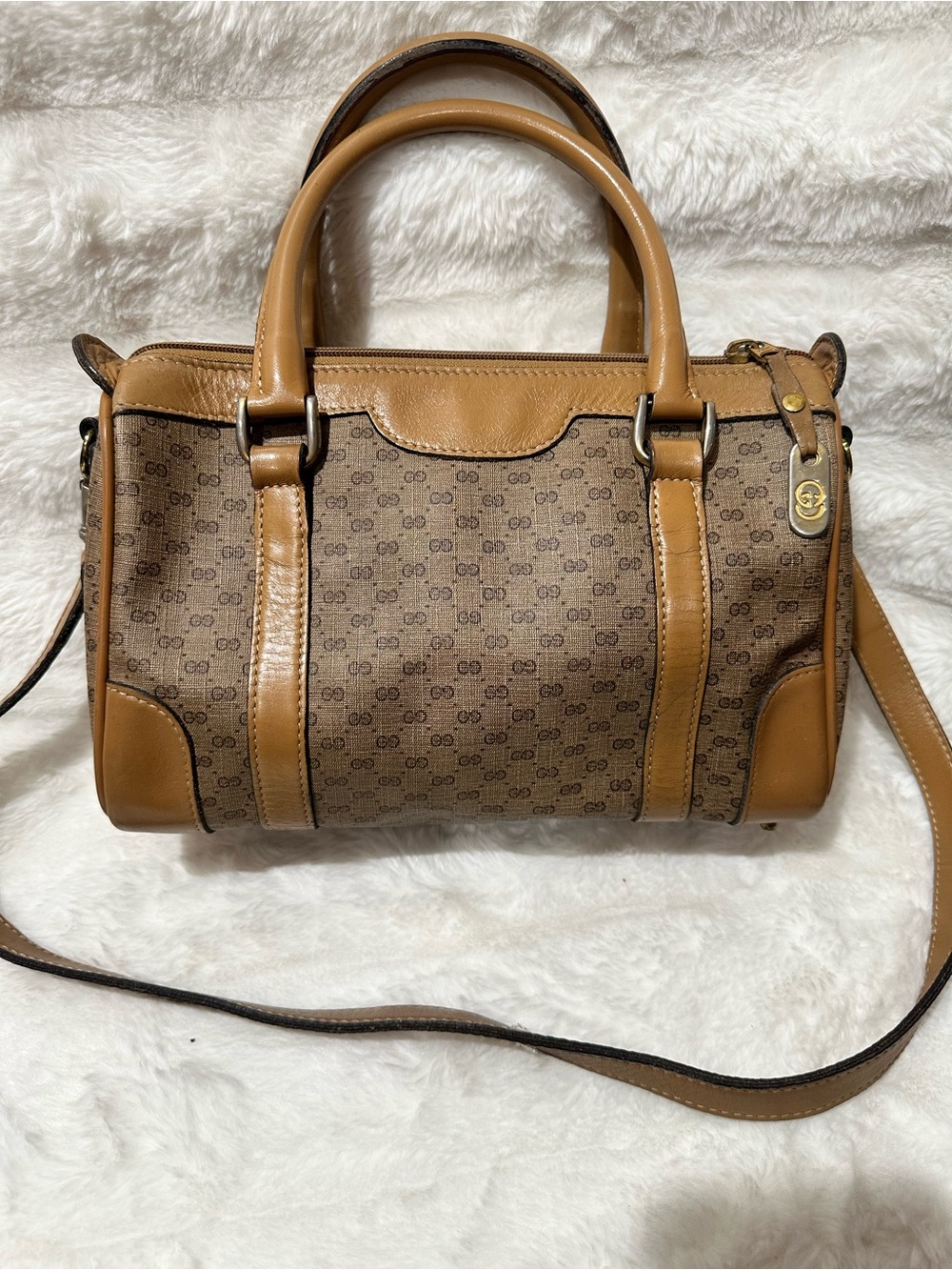 AUTHENTIC Gucci Boston